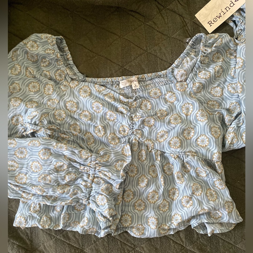 Cropped blouse